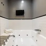 Dimora Colosseum Luxe - Jacuzzi & Private Patio *