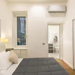 Dimora Colosseum Luxe - Jacuzzi & Private Patio Apartment Rom