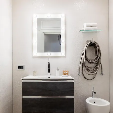 Dimora Luxe Colosseum With Jacuzzi