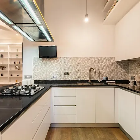 Apartamento Dimora Colosseum Luxe - Jacuzzi & Private Patio