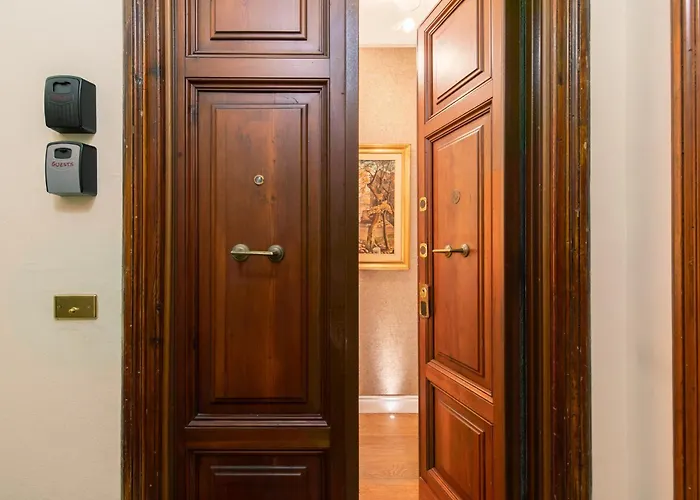 Dimora Colosseum Luxe - Jacuzzi & Private Patio 公寓