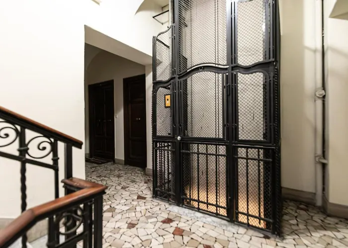 公寓 Dimora Colosseum Luxe - Jacuzzi & Private Patio *