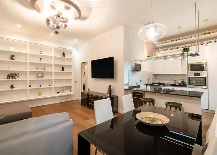 Dimora Colosseum Luxe - Jacuzzi & Private Patio 罗马